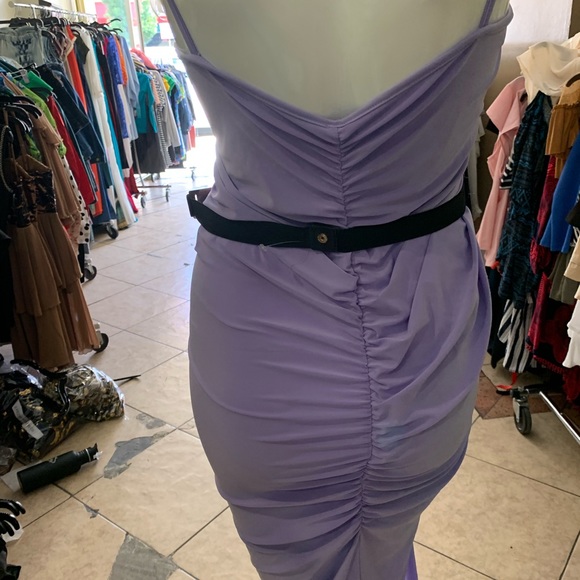 Beautiful dress - Picture 4 of 4